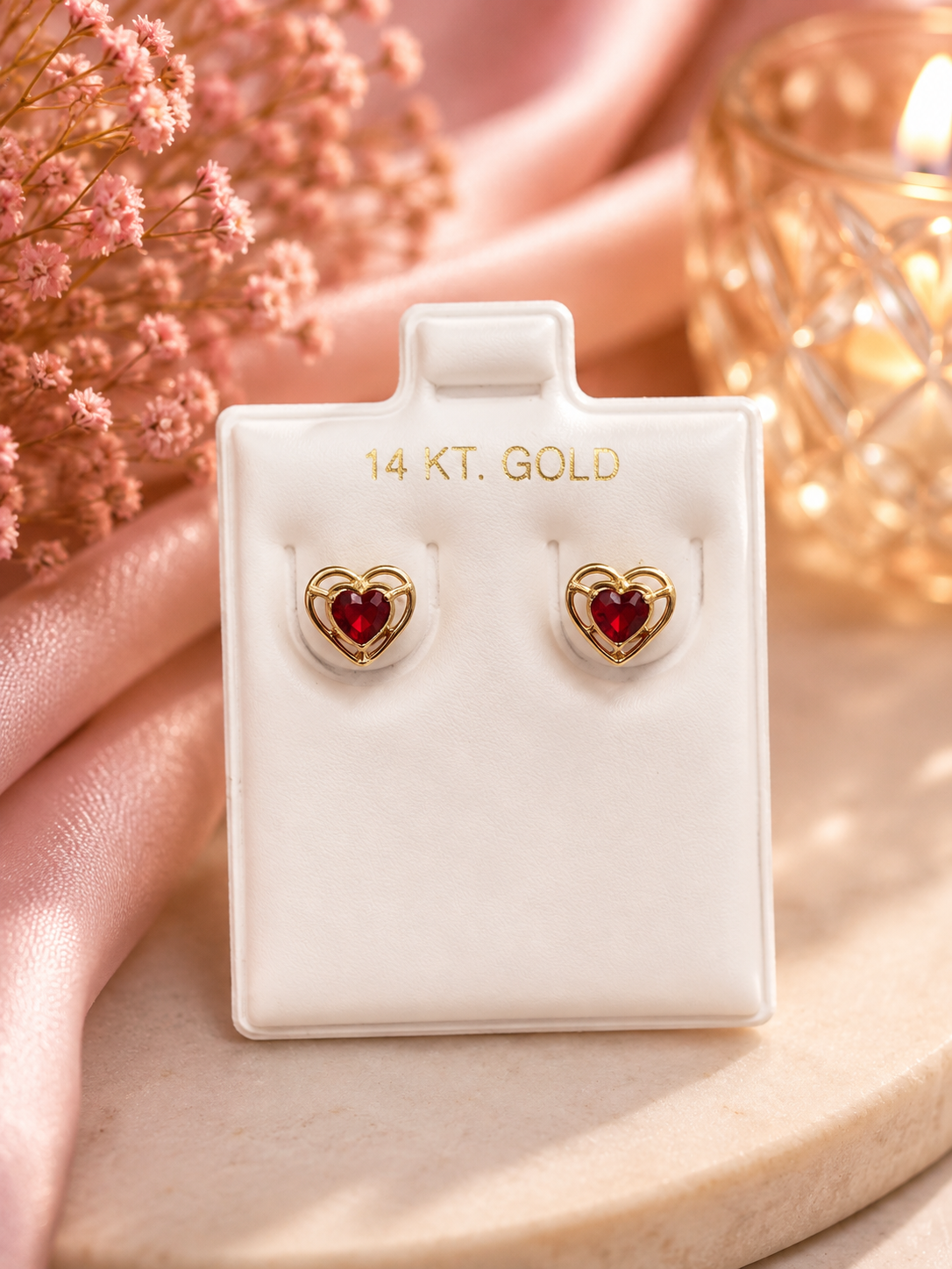 Pantallas de corazón roja 14K