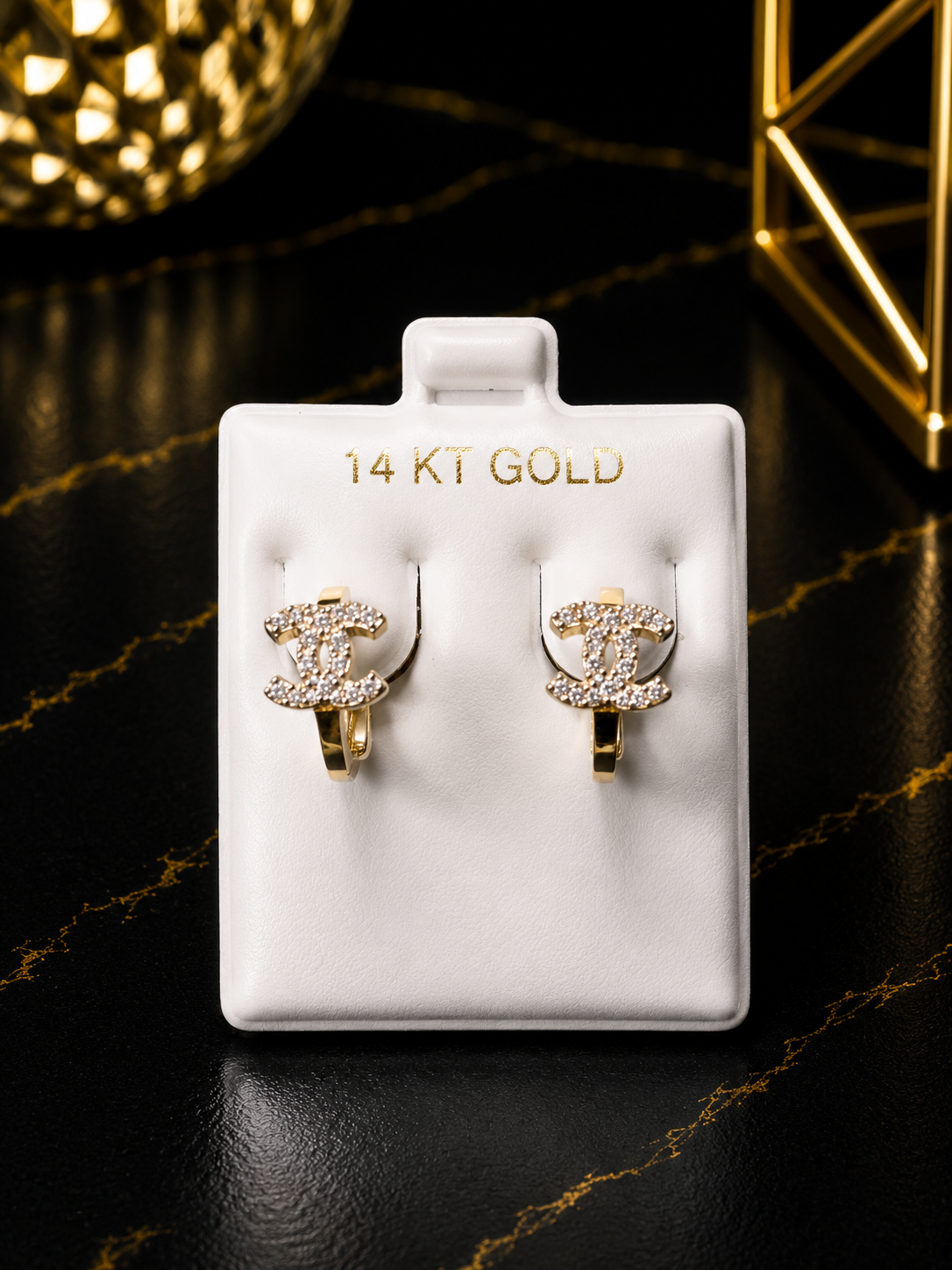 Pantallas 14K elegantes argollas 14 1/2mm 1.7